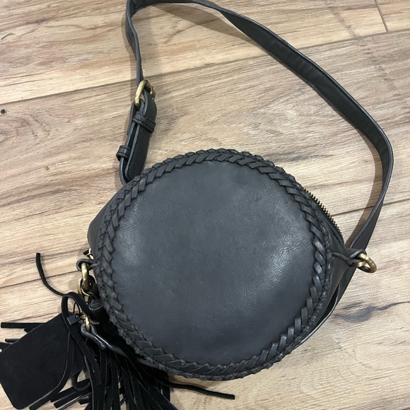 Street Level Black Round Whipstitch Crossbody Purse - Picture 3 of 5